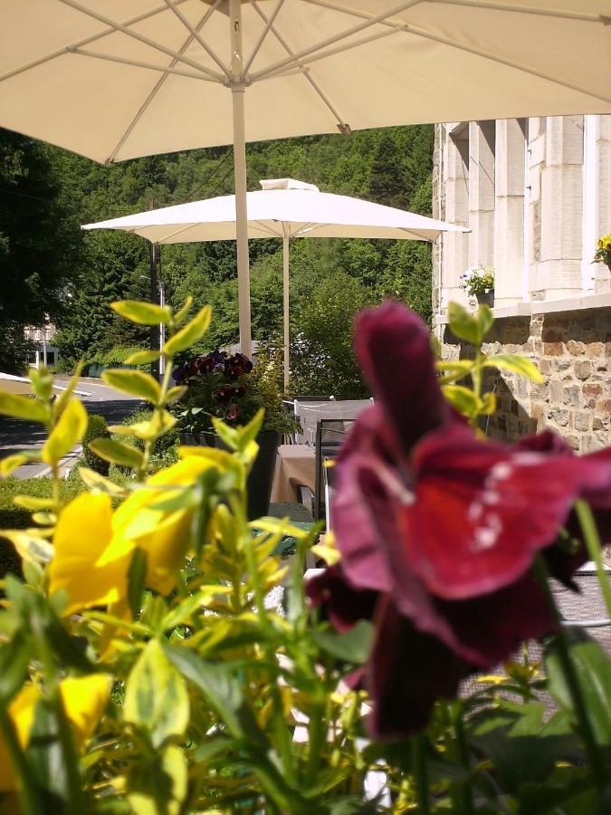 Logis L'Ermitage, Bistrot Des Saveurs Уфализ Екстериор снимка
