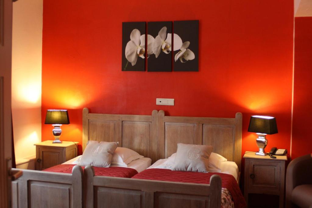 Logis L'Ermitage, Bistrot Des Saveurs Уфализ Стая снимка